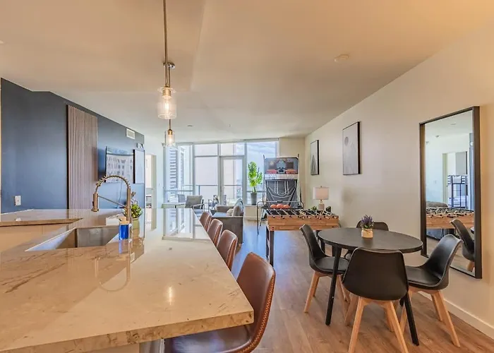 Apartment Near Chase Field Balcony Pool Gym Parking Wd