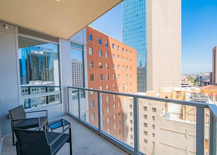 Near Chase Field Balcony Pool Gym Parking Wd Apartment